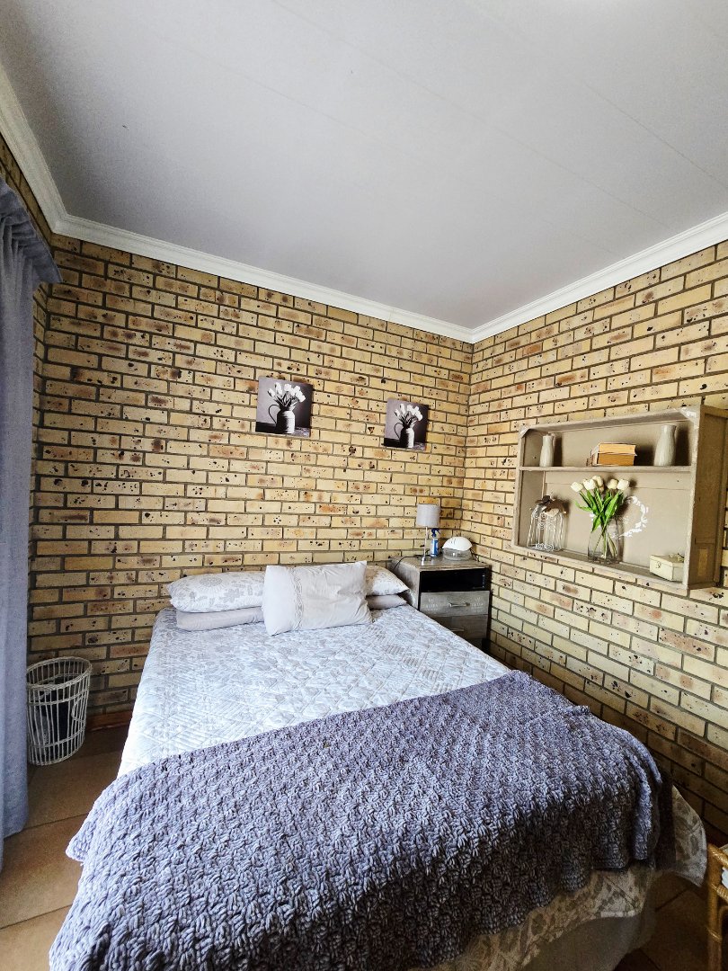 3 Bedroom Property for Sale in Flamwood North West